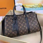 Louis Vuitton SOUFFLOT MM - Image 3