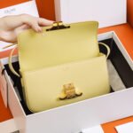 CELINE TRIOMPHE SHOULDER BAG - Image 3