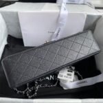 CHANEL CLASSIC HANDBAG - Image 3